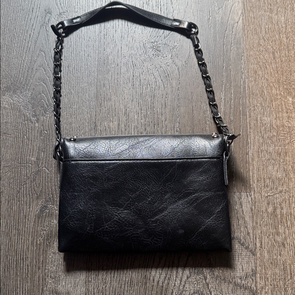 Purse - Picture 2 of 9